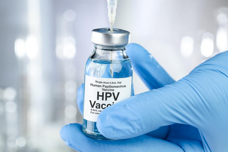 Vaccinul anti-HPV e acum gratuit pentru tinerii între 11 și 26 de ani