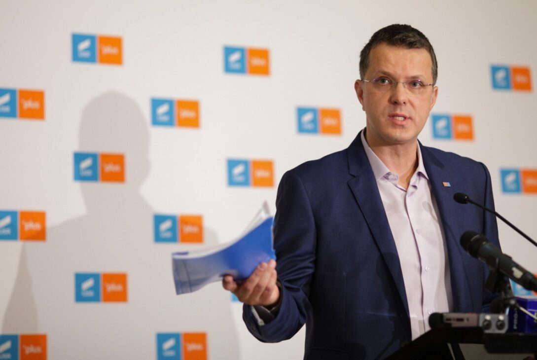 Ministrul Apărării, Ionuț Moșteanu: Ținta de 3,5% din PIB pentru Apărare „este absolut fezabilă. Trebuie să ne respectăm angajamentul”