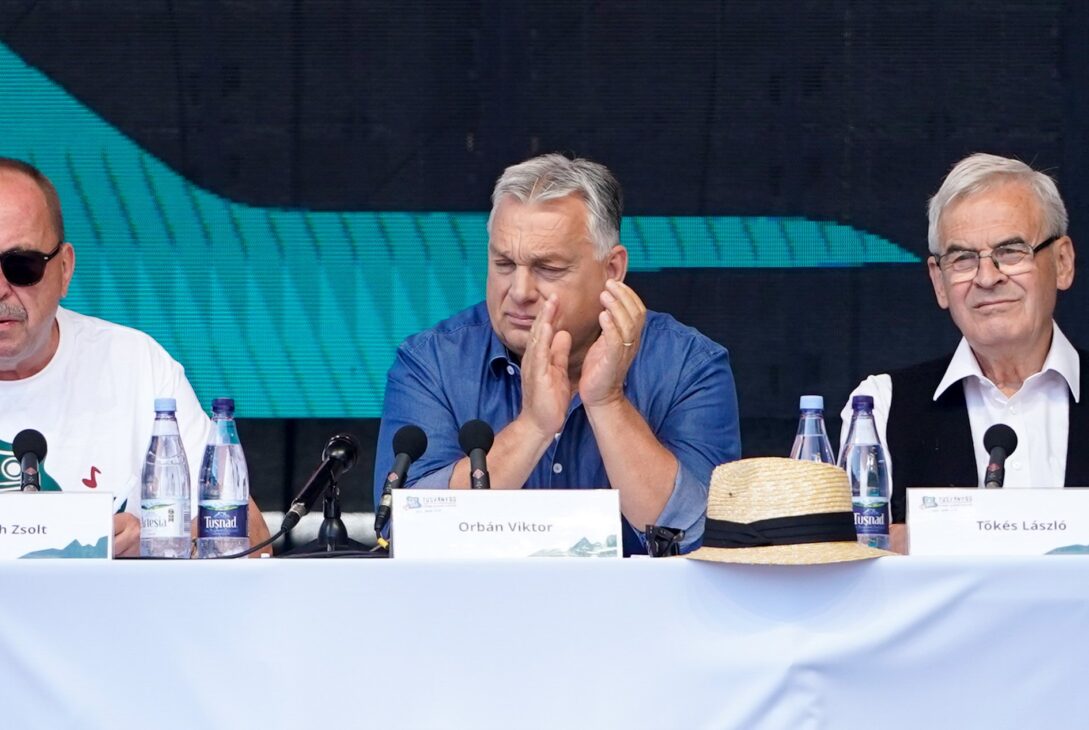 Laszlo Tokes agită spiritele, în discursul de la Tușnad: „Transilvania să rămână sub stăpânire românească, dar să fie sub autonomie maghiară”
