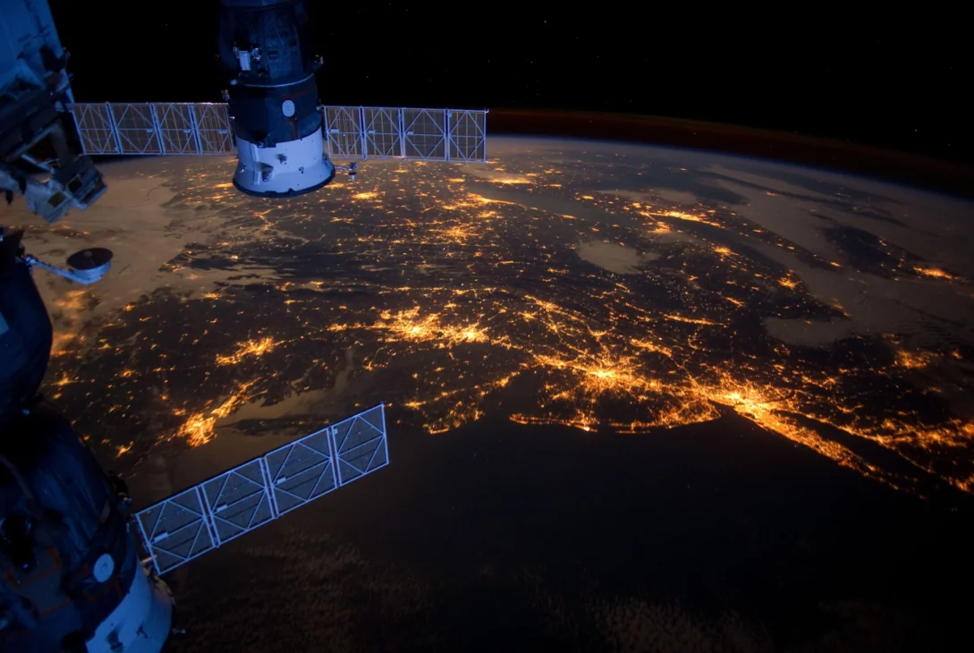 Astronauții au surprins imagini spectaculoase ale Pământului