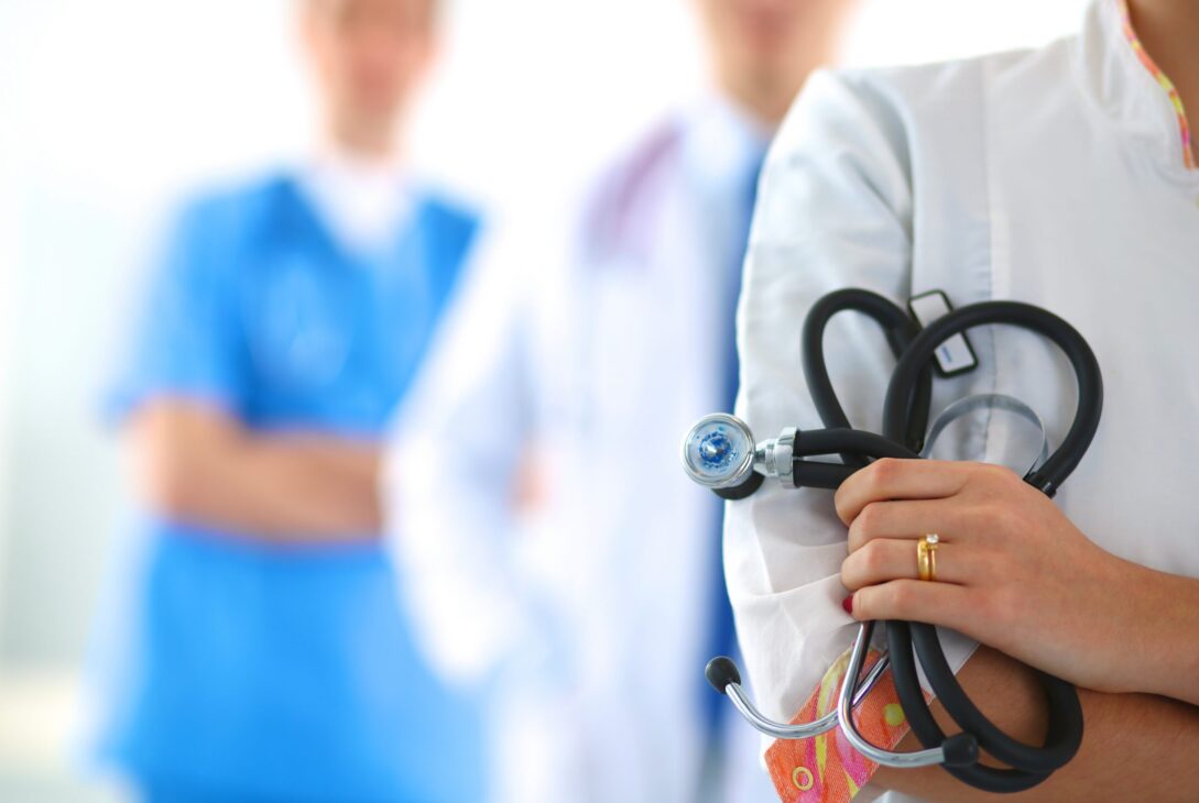 Uniunea Europeană se confruntă cu un deficit de medici și asistenți
