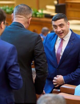 George Simion: „Pentru a preveni vreun asasinat politic, voi avea asigurată pază din partea SPP”. Șeful AUR l-a numit „păduche” Alexandru Muraru (PNL)
