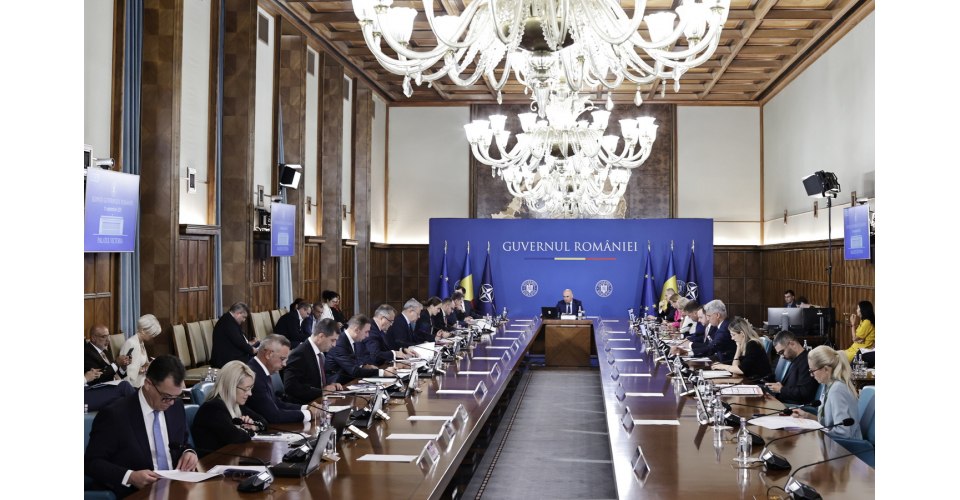 Ședință de Guvern. Va fi aprobat proiectul privind contractul de finanţare cu BEI pentru realizarea autostrăzii A1 Sibiu-Piteşti