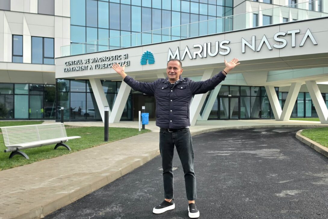Cetăţenii Sectorului 4 beneficiază de o nouă facilitate medicală. Primarul Daniel Băluță a predat noul spital „Marius Nasta”, în prezența premierului și a miniștrilor Sănătății și Finanțelor